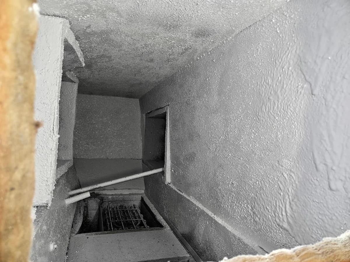 The same duct interior after restoration and recoating